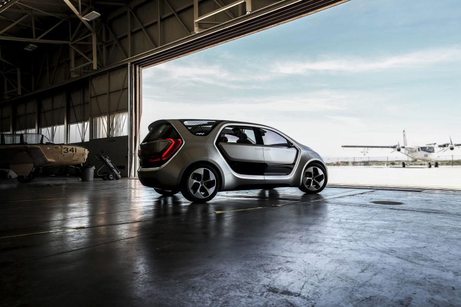  Chrysler Portal Concept 2017 года  (фото 28 из 46)